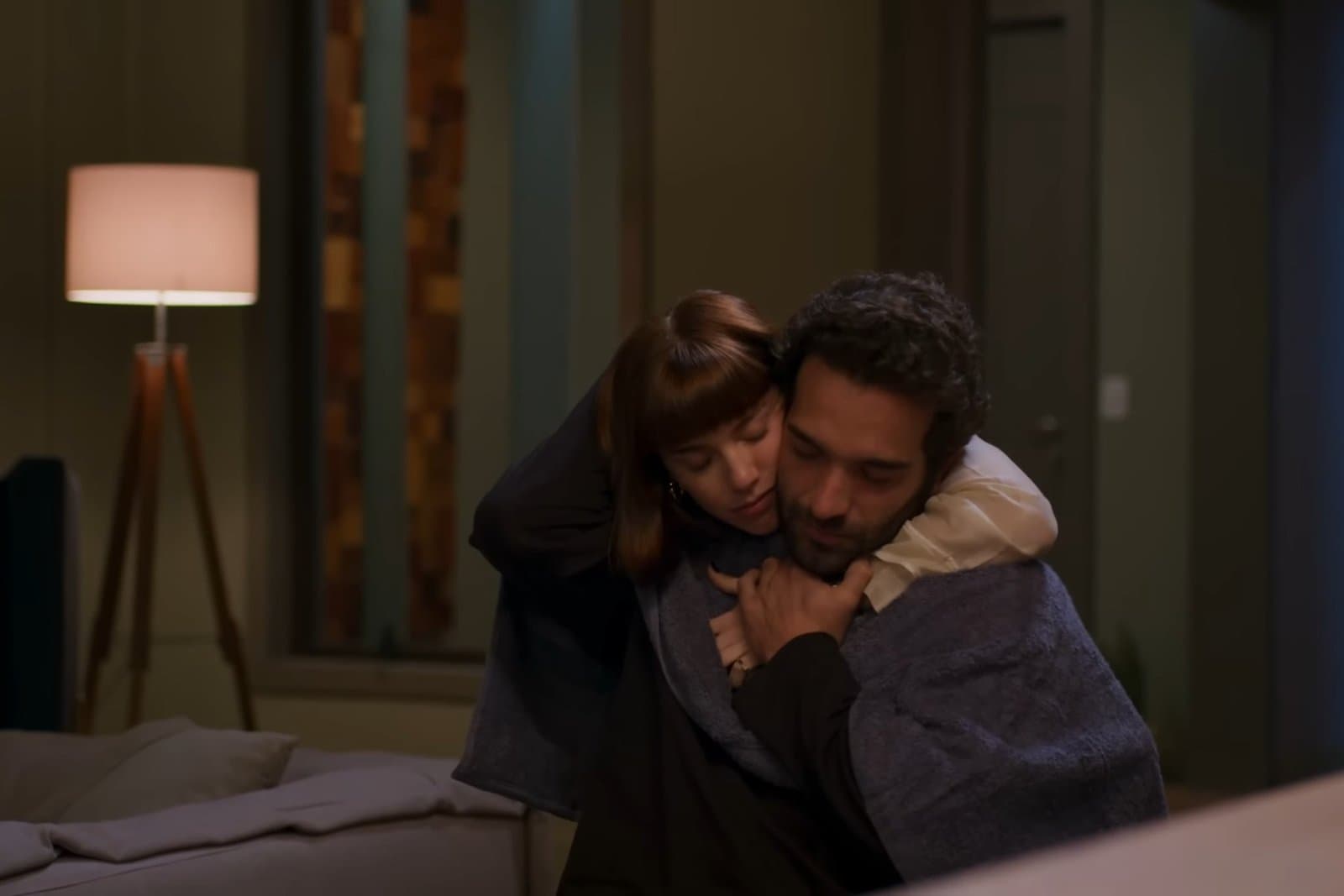 Vale Tudo: Afonso revela câncer, paternidade dos gêmeos e vê Odete jogar ainda mais pesado